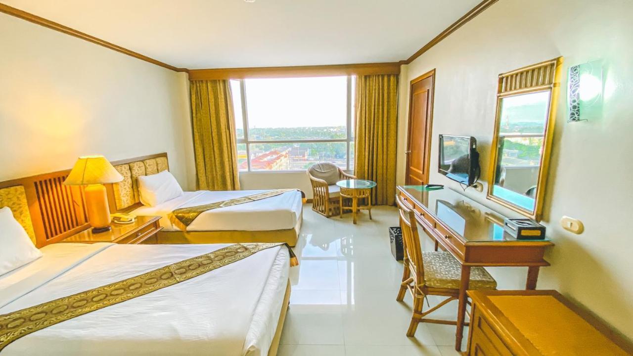 K Park Grand Hotel Surat Thani Exteriér fotografie
